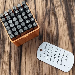 Set di timbri minuscoli - Timbro alfabeto - Timbro numero lettera - Timbro design in metallo - Forniture per la creazione di gioielli fai da te con stampaggio in metallo Strumento per gioielli
