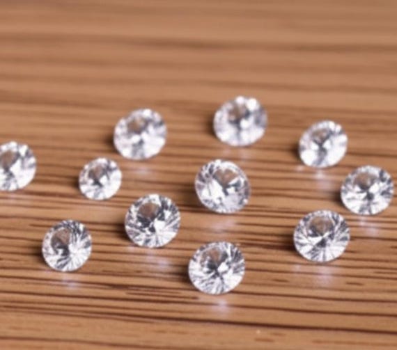 10000 petits cristaux en forme de diamants pour les décoration de table