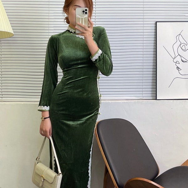 Modern Cheongsam dress for autumn/winter. Elegant velvet evening dress. Green Qipao dress For Party, Tea ceremony, Wedding, Chinese New Year