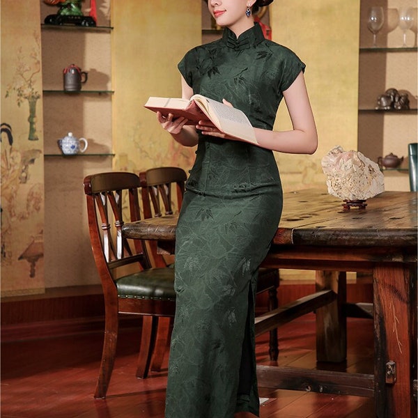 Traditional Chinese dress. Modern cheongsam dress. 1930s Vintage dresses . Wedding Qipao. Green. Tea ceremony. Short sleeve. Gifts for women