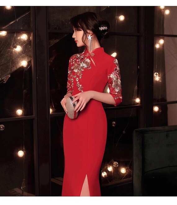Red vintage deals wedding dress