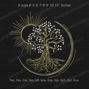Puede incluir: Un diseño de árbol bordado en dorado con un sol y un marco circular, sobre un fondo negro. El diseño incluye el texto "8 tamaños 4' 5' 6' 7' 8' 9' 10' 11 pulgadas".