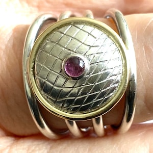 Ring with pink tourmaline. 925/silver, 750/gold