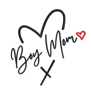 Peut inclure: Conception graphique en noir et blanc avec le texte "Boy Mom" et un cœur avec un contour rouge.