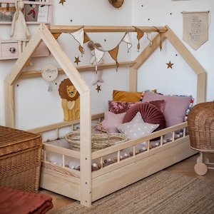 Hausbett Kinderbett mit Rausfallschutz und Lattenrost, Lit enfant, Letto Montessori, Lit Enfant, Letto per Bambini, Lit cabane image 1