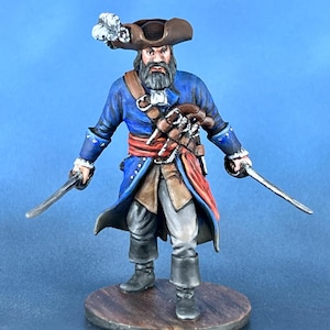 Mini Pirat Figur mit Macher - Perfektes nautisches Dekor für Sammler. 3D gedrucktes Spielzeug, handbemalte Figur, Einzigartige 3D Skulptur