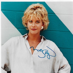 Meg Ryan Autographed 8 x 10 Signed Photo COA image 1