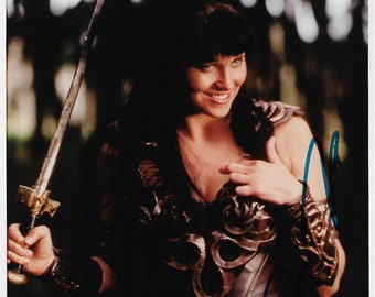 Lucy lawless sexy photos