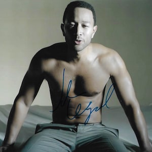 JOHN LEGEND Autographed 8 x 10 Signed Photo COA