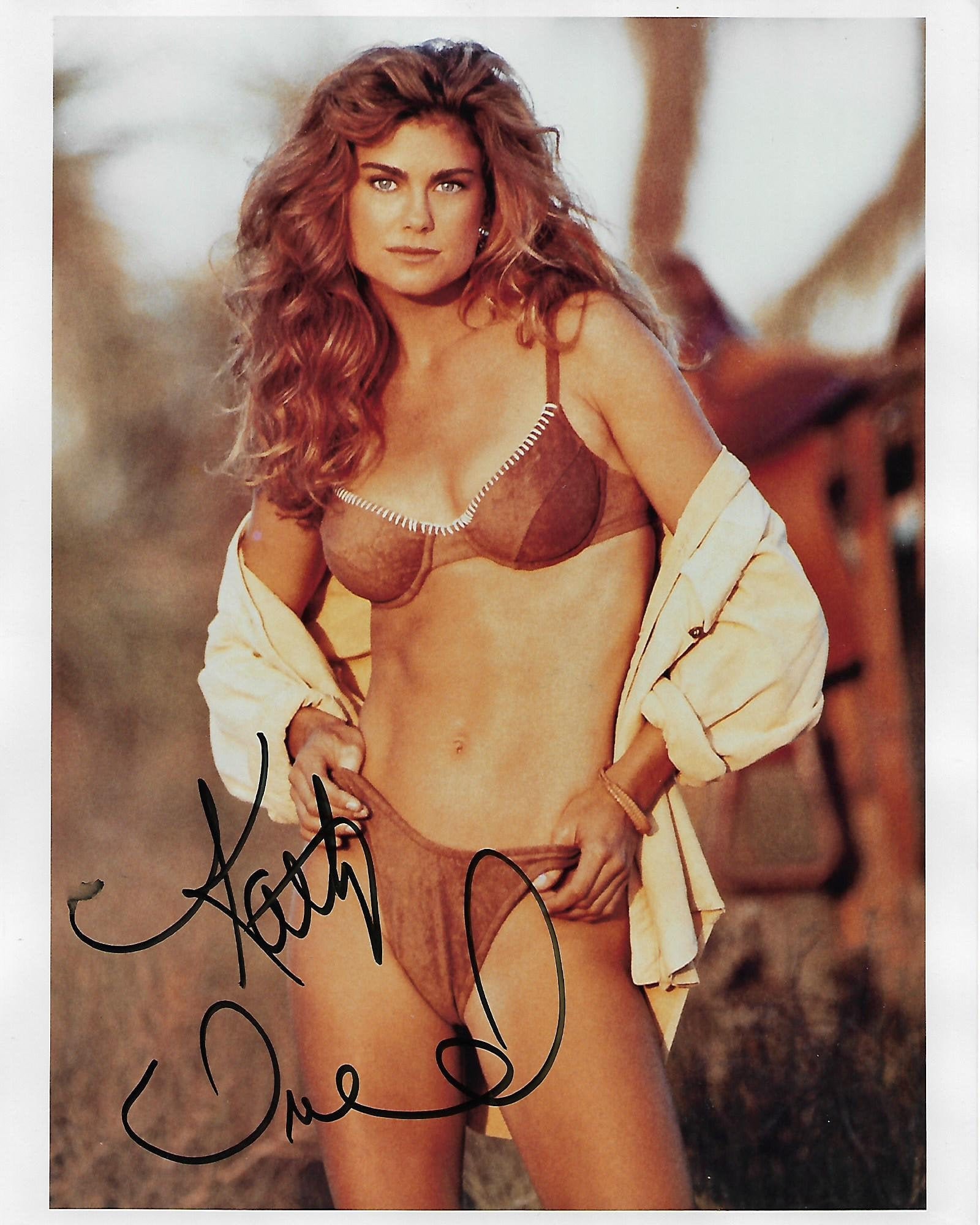 PSA/DNA, KATHY IRELAND Autographed 8 X 10 Signed Photo. 