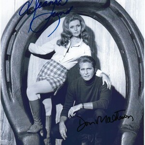 Deanna Lund & Don Matheson &quot;Land of the Giants&quot; Gesigneerd 8,5 x 11 Gesigneerd COA