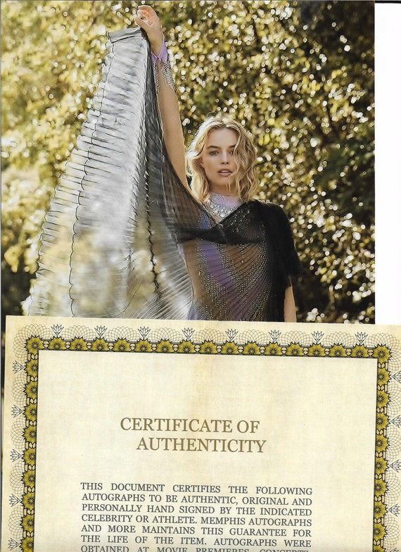 マーゴット・ロビー 直筆サイン入り 8 x 10 写真 COA - Etsy 日本