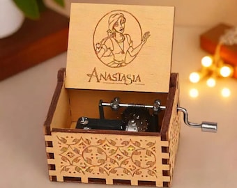 Boîte à musique Anastasia Il était une fois décembre Coffre à musique en bois gravé fait à la main cadeau vintage gravé sur mesure