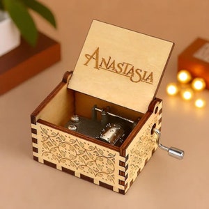 Boîte à musique Anastasia Once Upon A December Thème Coffre à musique en bois gravé à la main Cadeau vintage Gravé personnalisé