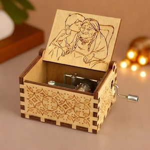 COCO Music Box &#39; Remember Me &#39; Theme Music Chest Wooden Engraved Handmade Vintage Gift Birthday Gift Christmas