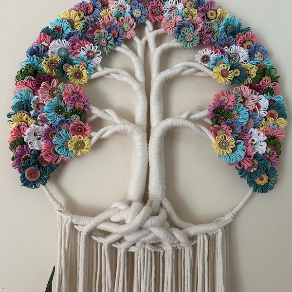 Large Tree of Life Macrame Wall Hanging with Flowers, Gift for Mom