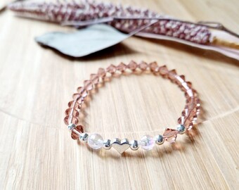 Stylisches Armband aus Glasperlen, Elastisches Glitzerarmband für Mädchen und Frauen, Farbe Blush, Geschenk Valentinstag