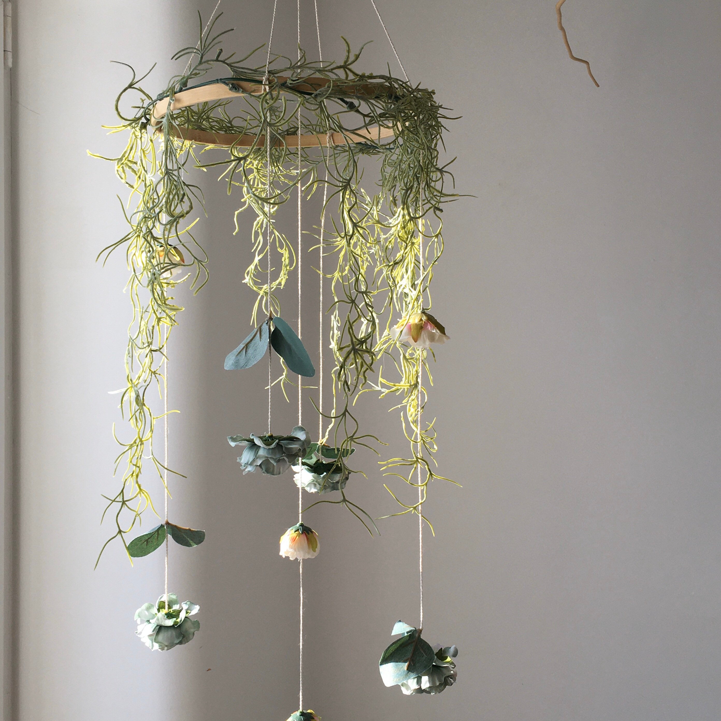 Decoración de vivero verde Boho cuna móvil decoración de | Etsy