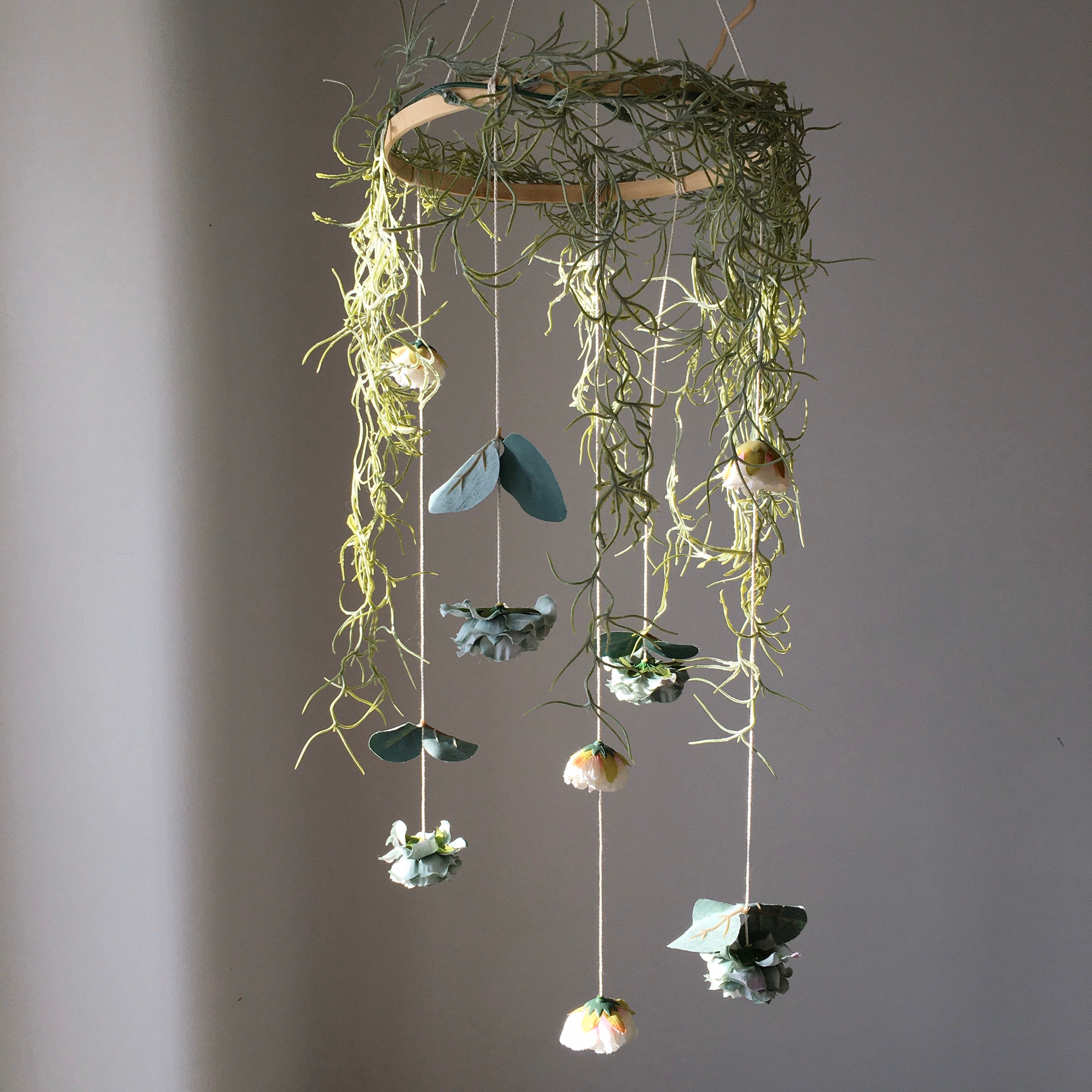 Decoración de vivero verde Boho cuna móvil decoración de | Etsy