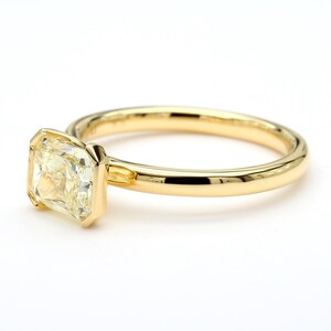 Gia Certified Natural Yellow Radiant Diamond 1.55 Carat Tw Gold Cocktail Ring