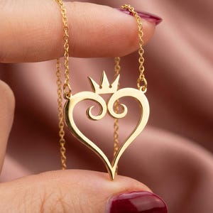 Kingdom Hearts Necklace, Sora Crown Pendant, Gamer Jewelry, Keyblade Master Symbol, Video Game Gift for Him or Her, Cosplay Prop image 3