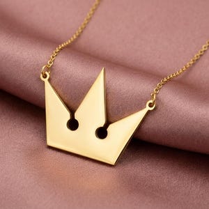 Minimalist Crown Necklace - Delicate Crown Jewelry - Queen or King Charm Necklace - Jewelry for Hearts and Crown Fans - Gift for Her image 2