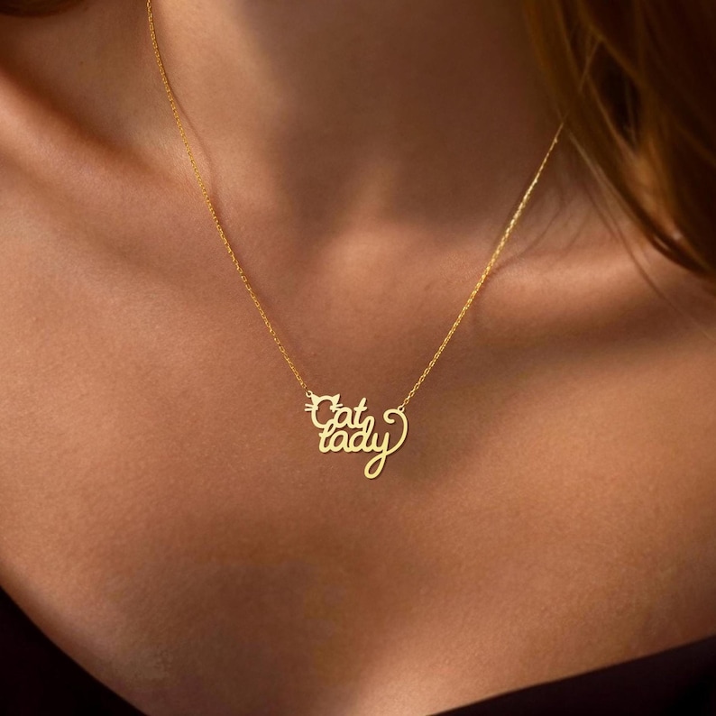 Kattflickhalsband - Sött personligt kattälskarhänge - Perfekt present till kattälskare - Handgjorda silversmycken - Kattälskarsmycken bild 1
