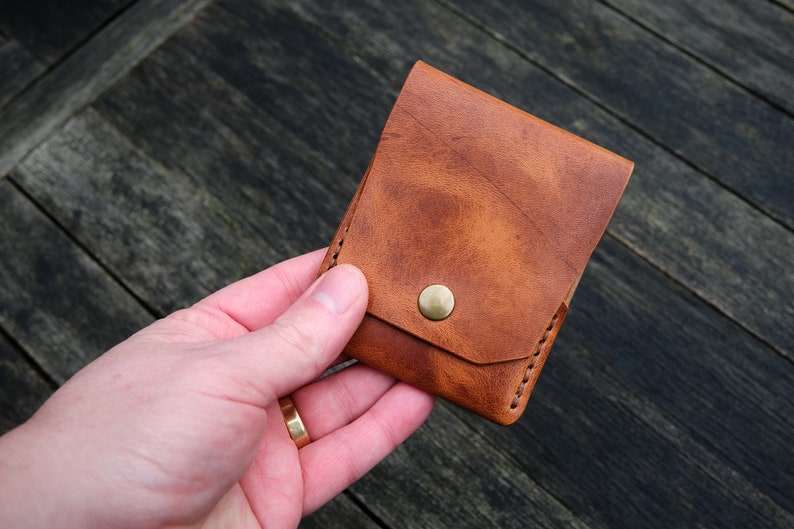 The Great Saxham Minimalist wallet Coins, bills/notes, cards Horween Dublin Natural Handcrafted in the UK image 2