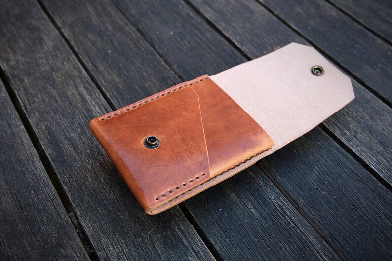 The Great Saxham Minimalist wallet Coins, bills/notes, cards Horween Dublin Natural Handcrafted in the UK image 5