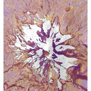 Może przedstawiać: Mapa topograficzny Mount Adams, wulkanu w stanie Waszyngton, z cieniowaniem kąta nachylenia stoku. Mapa przedstawia szczyt g&oacute;ry i otaczający teren, z r&oacute;żnymi kolorami reprezentującymi r&oacute;żne kąty nachylenia. Mapa nosi tytuł "Mount Adams slope angle shading".