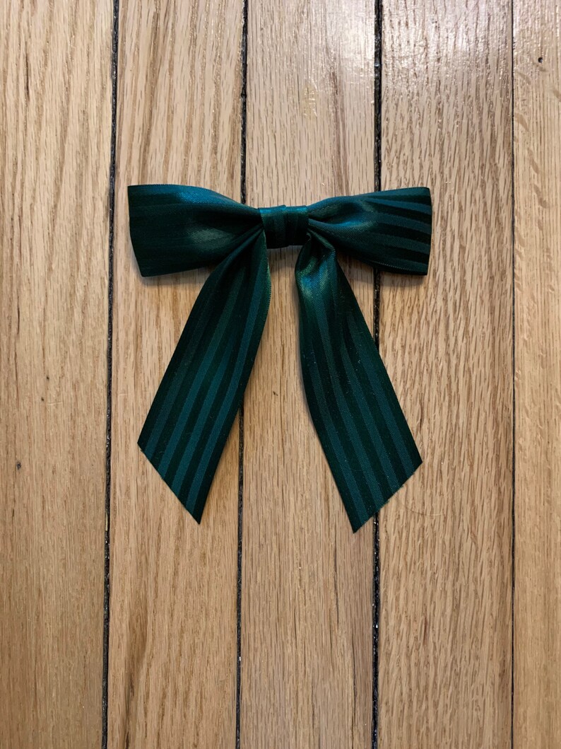 Alligator Clip Satin Ribbon Handmade Green Stripe Small \u201cCora\u201d Ribbon Bow Clip