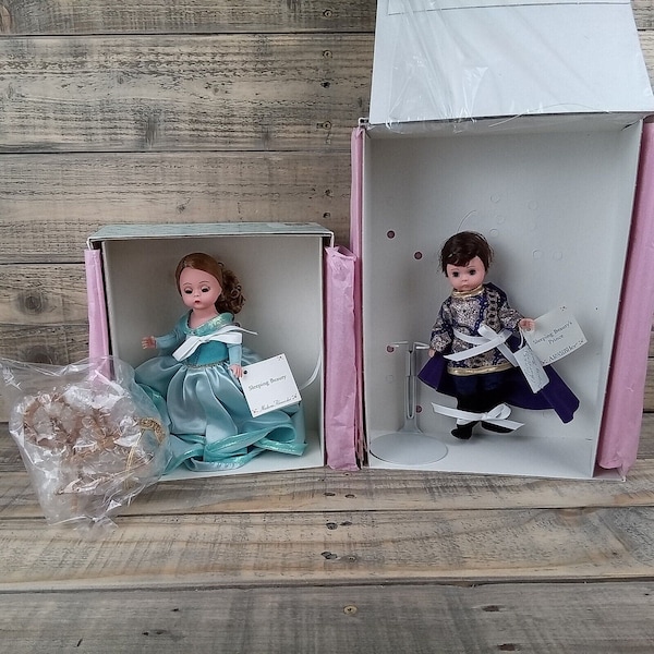 Lot of 2 Madame Alexander Storyland Sleeping Beauty and Prince Charming 7" Dolls