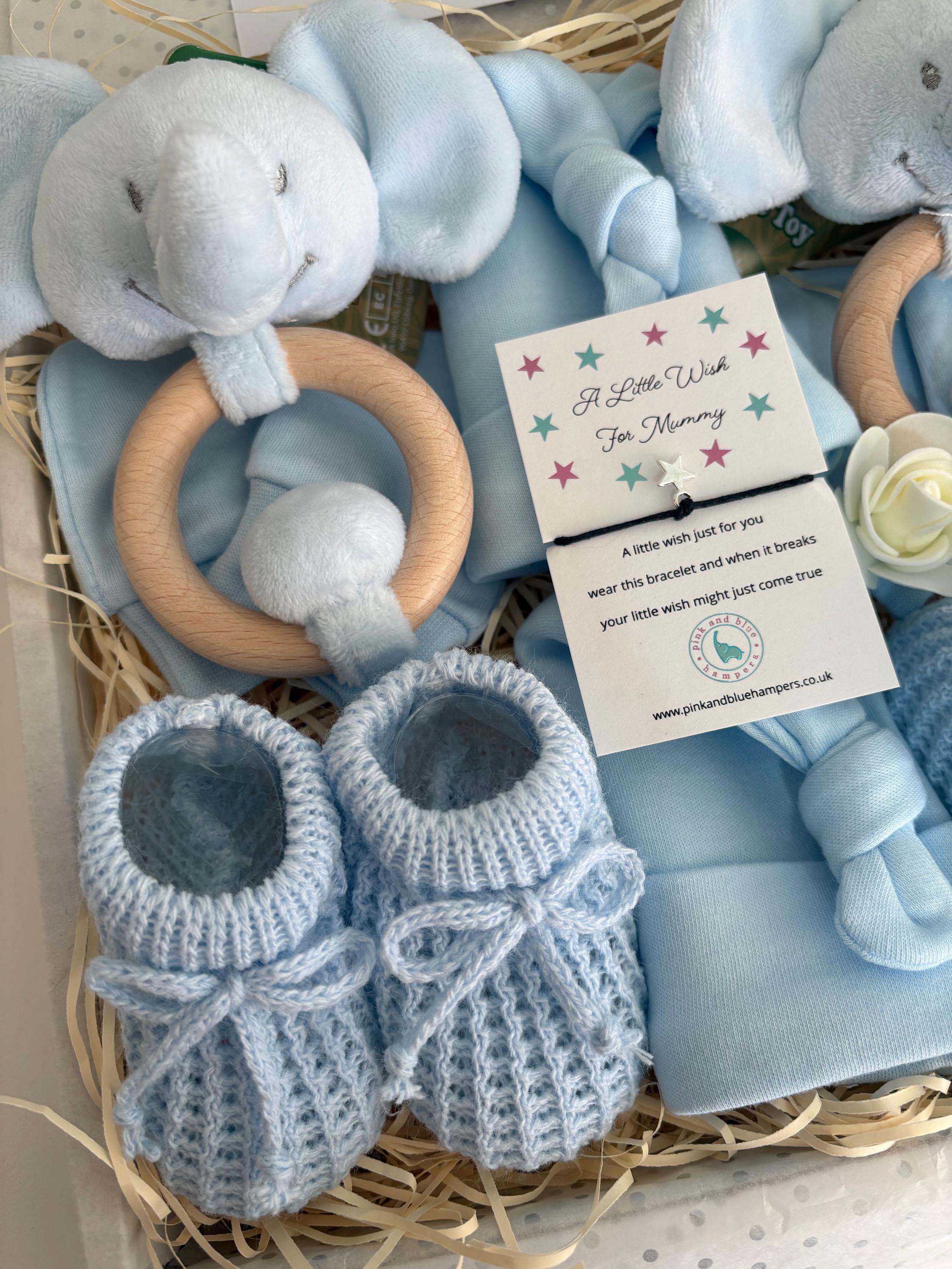 Ｓ様orderページ⭐︎ twin boysミニ帽子 双子　兄弟 Twin Boys Baby Gift Set, Rattles, Booties & Hats - Etsy