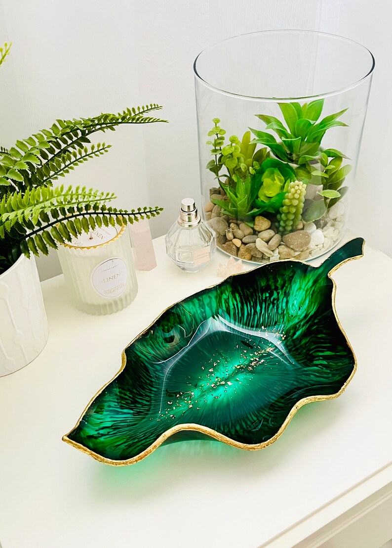 Emerald Green Resin Leaf Bowl Green Leaf Bowl Leaf Bowls Etsy