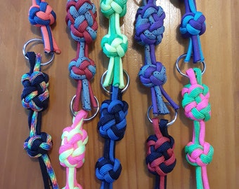 Llavero de nudo de piña paracord, nudo doble
