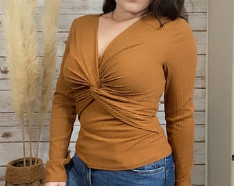 Ribbed Knotted Long Sleeve Top