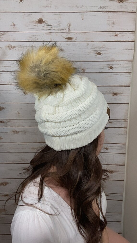 Ivory Cable Knit Beanie With Faux Fur Pom - Etsy display picture 1