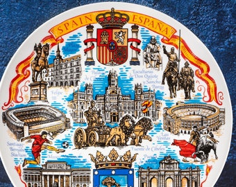 Madrid Souvenir Ceramic Plate: Decorative Wall Display with Iconic Spanish Landmarks