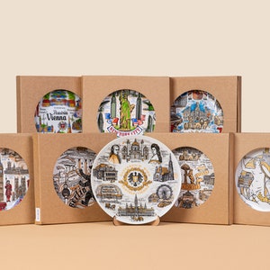 Handcrafted Ceramic Plates Featuring Iconic Global Landmarks - Unique Wall Decor and Souvenirs