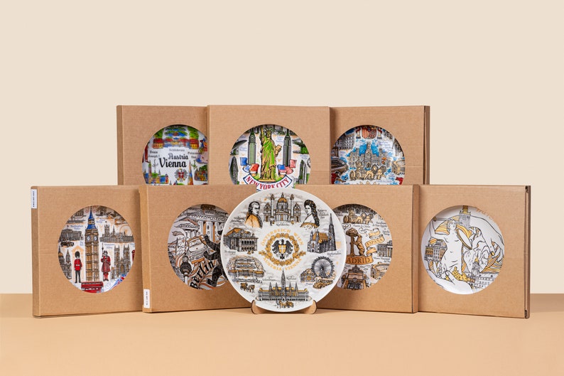 Handcrafted Ceramic Plates Featuring Iconic Global Landmarks - Unique Wall Decor and Souvenirs