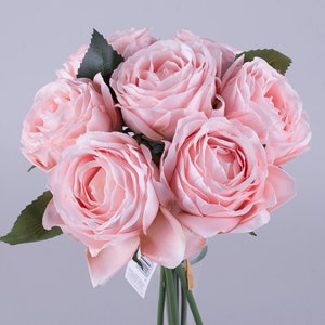 Bouquet di rose rosa fard rosa, rose alte corallo artificiale, composizione rosa pesca, bouquet di rose rosa pesca finte, rose di seta