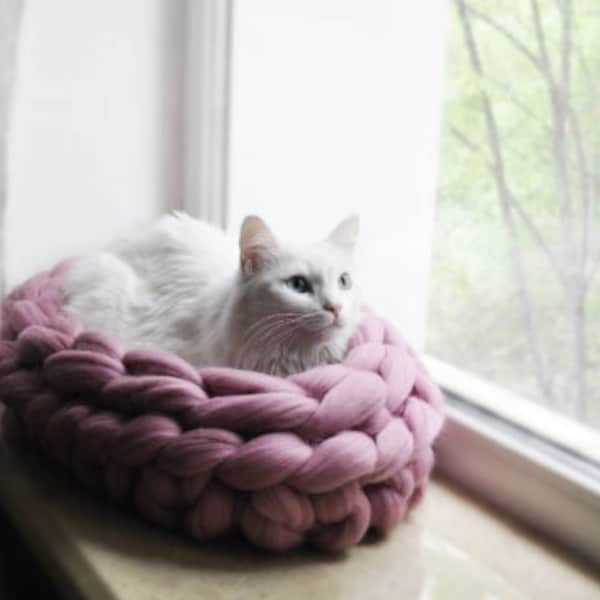 Oval bed Merino for pet. Cat bed Merino wool. Cozy bed for your pet. Super warm soft cat bed. Dog bed. Cat bed. Soft Merino bed.