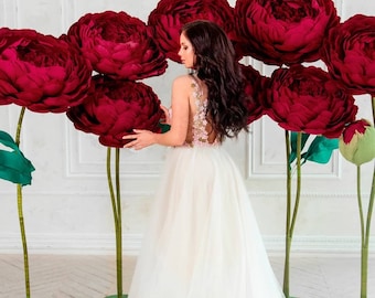 Giant Crepe Paper Peony: Freestanding Wedding Photo Booth Flower