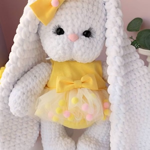Cadeau pour nouveau-né, lapin personnalisé, lapin tricoté, peluches amigurumi, cadeau pour grande sœur, cadeau d'anniversaire, lapin peluche