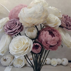 Grandi fiori di carta. Grandi fiori di carta per la decorazione. Decorazione per matrimoni, compleanni. Area foto fiori di carta grandi