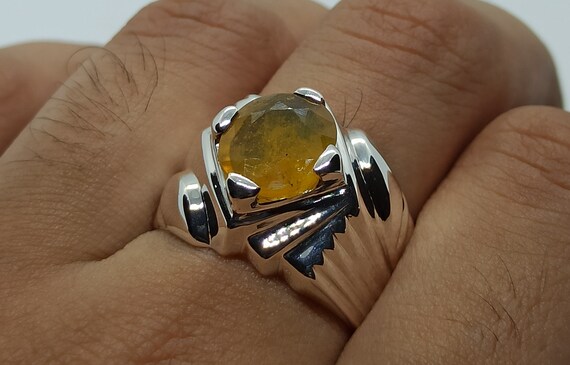 6 carat 2024 yellow sapphire