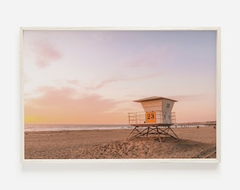 Badmeestertoren tijdens het gouden uur, Californië badmeester, perzikkleurige zonsondergangprint, badmeestertorenfoto, oceaanlandschap, kustfoto