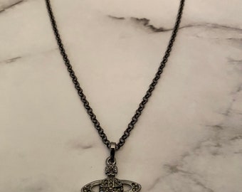 Vivienne Westwood Saturn Necklace