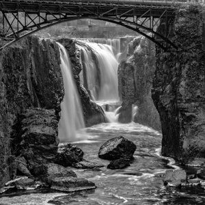 Great Paterson Falls | New Jersey | Wall Art Decor | Prints & MetalPrints | Travel Photography | Multiple Sizes