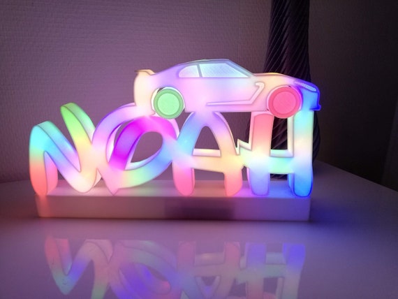 LED-Lampe mit Rennwagen, personalisierter Name, dimmbares USB